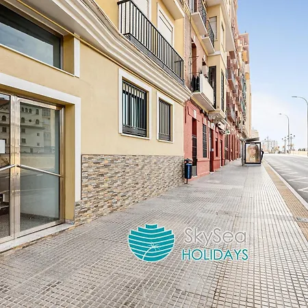 Skysea Holidays Centro Frente Al Rio Malaga