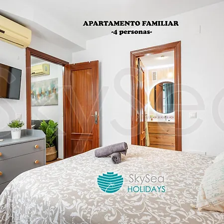 Skysea Holidays Centro Frente Al Rio Malaga