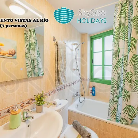Skysea Holidays Centro Frente Al Rio *